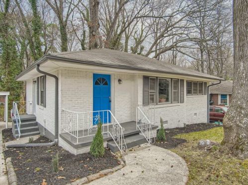 1174 Stoneybrook Rd, Forest Park, GA 30297-1563