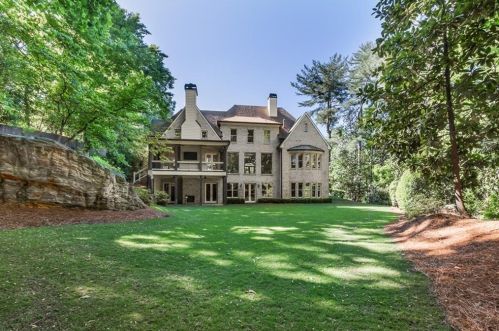 4265 Conway Valley Rd, Atlanta, GA 30327-3609