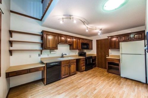 678 Dorland Rd, Saint Paul MN  55119-5572 exterior