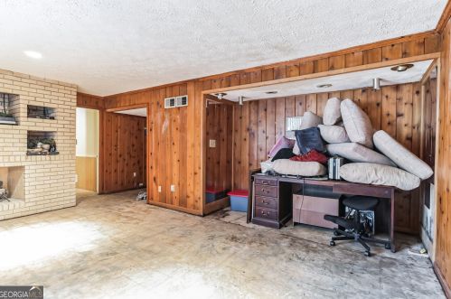 2938 Heather Dr, Atlanta GA  30344-1944 exterior