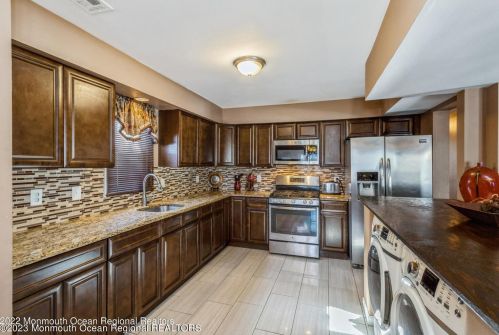 148 Dewitt Ave, Tinton Falls NJ  07712-6721 exterior