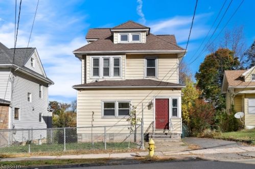 221 Franklin St, Bloomfield, NJ 07003-4822