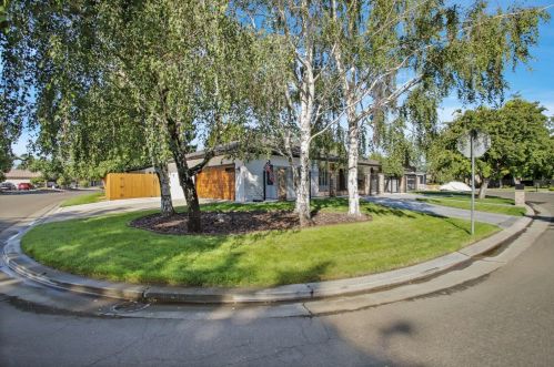 988 Douglas Mitchell Pl, Stockton, CA 95209-4320