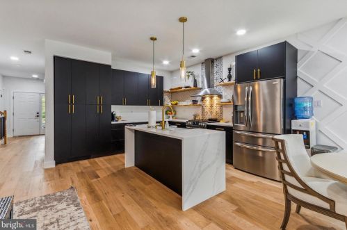 122 Oakridge Dr, Mount Royal, NJ 08061-1095