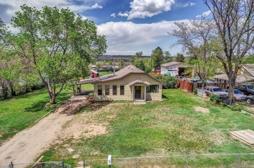 2751 55th Ave, Denver CO 80221-1615 exterior