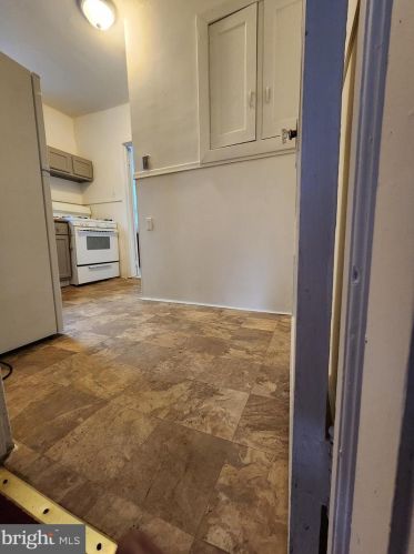 643 State St, Trenton NJ  08618-5566 exterior