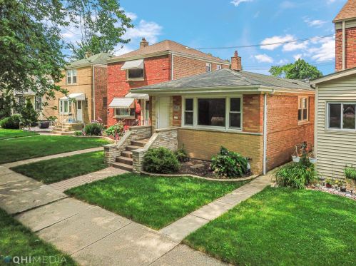 10532 Sacramento Ave, Chicago, IL 60655-2031