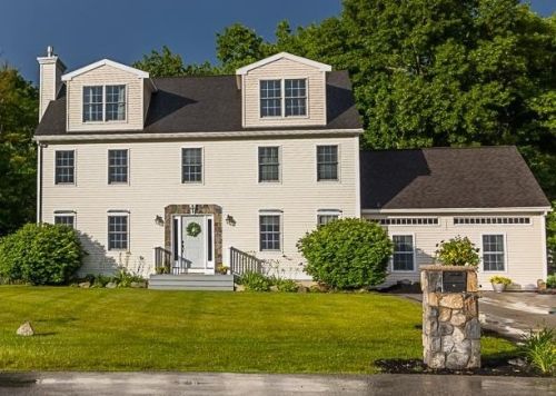 34 Viola Cir, Seabrook, NH 03874-4698