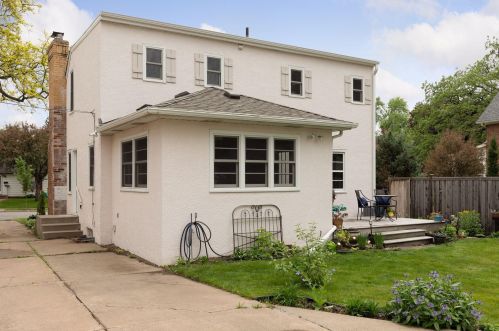 879 Hoyt Ave, Saint Paul MN  55106-1042 exterior