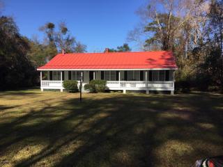 178 Seabrook Rd, Seabrook, SC 29940-3503