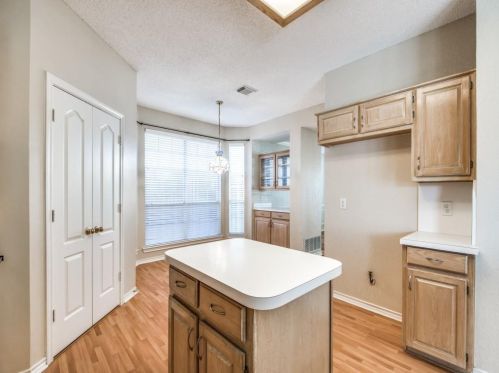 2112 Alto Ave, Carrollton TX 75007-2232 exterior