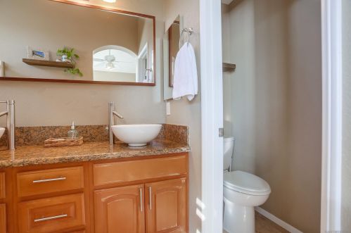 382 Carmel Creeper Pl, Encinitas CA  92024-7704 exterior