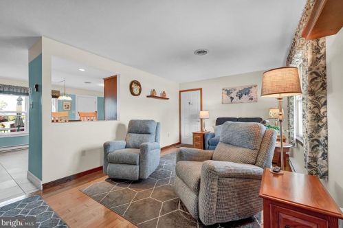 2932 Woodshead Ter, York, PA 17403-9751