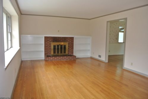 48 Frederick Pl, Morristown, NJ 07960-6307
