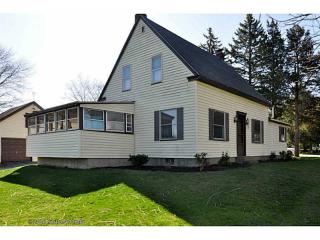 99 Paine St, Warwick, RI 02889-6216
