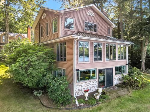 45 Gayton Ln, Winthrop, ME 04364-3719