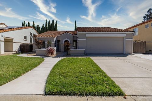 619 Somerset Dr, Vacaville, CA 95687-4150