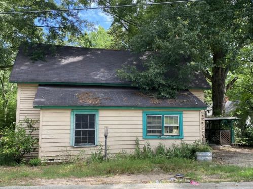325 Stokes St, Monroe, GA 30655-2747