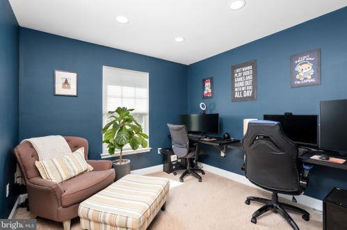 80 Clearview Ave, Trenton NJ  08619-1216 exterior