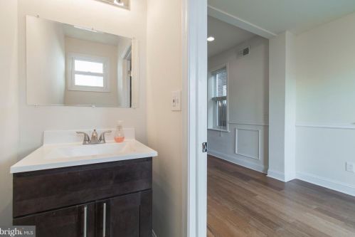 1338 22nd St, Philadelphia PA 19146-4241 exterior