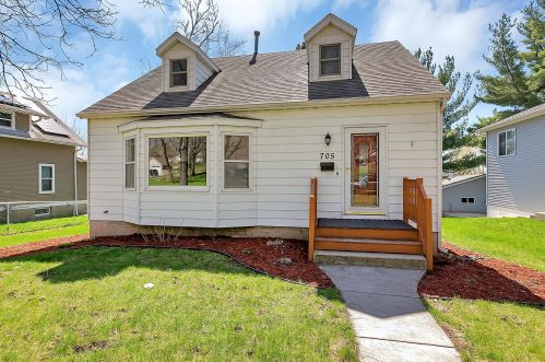 705 2nd Ave, Sauk Rapids, MN 56379-1617