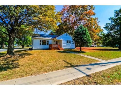 115 Cross St, Miles Station, IL 62012-1301