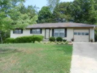 206 Lovell Cir, Toccoa, GA 30577-5891