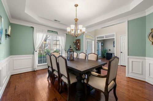 1075 Queensgate Dr, Smyrna GA  30082-6400 exterior