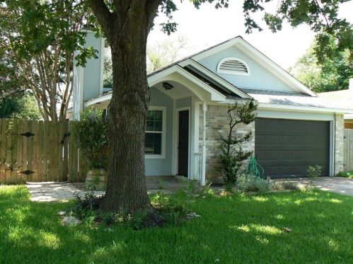 8622 Croydon Loop, Austin TX  78748-6502 exterior