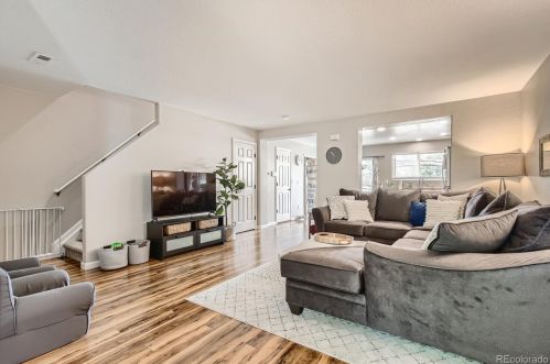 7882 Kittredge Cir, Englewood CO 80112-4644 exterior