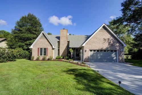 213 Shearwater Dr, Hampstead, NC 28443-2480