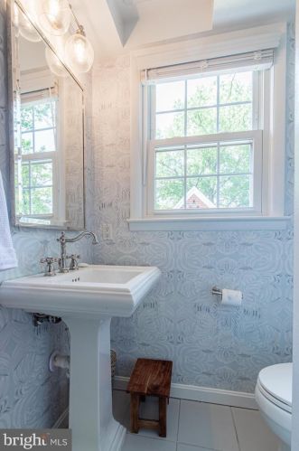 9301 Mintwood St, Silver Spring MD 20901-3523 exterior