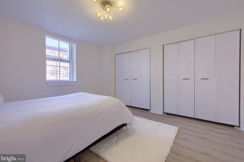 18 Walnut St, Lancaster PA  17602-4924 exterior