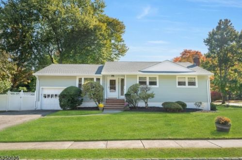88 Carteret St, Town Center, NJ 07052-3428
