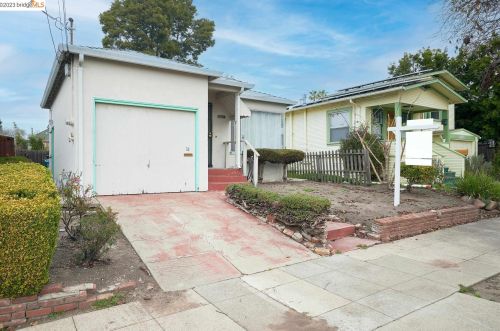 1537 Carleton St, Berkeley, CA 94703-1812