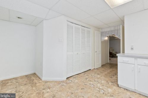 4 Locksley Ct, Silver Spring MD 20904-6321 exterior