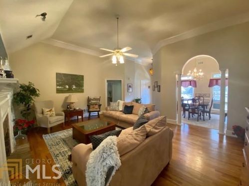 5300 Starboard Ct, Conyers GA  30094-4743 exterior