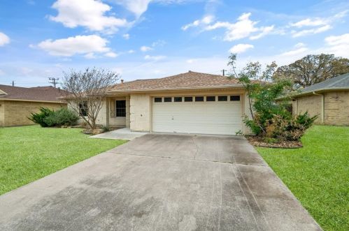 3905 Seminole Ct, Bryan, TX 77802-3548
