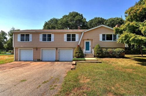 37 Hay Stack Rd, Milford, CT 06461-1709