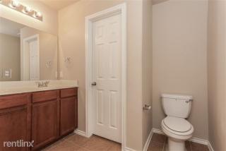 1704 Quails Nest Dr, Fort Worth TX  76177-7544 exterior