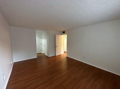 804 Cumberland Ct, Smyrna GA  30080-8652 exterior