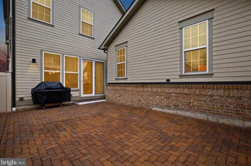 8810 Gunston St, Fulton MD  20759-2308 exterior