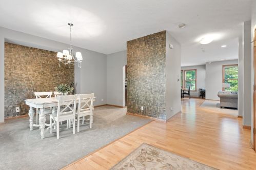 2332 Fieldstone Curv, Saint Paul MN  55129-6218 exterior