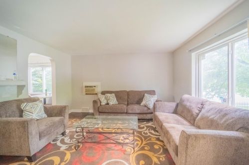 5716 Hamilton Ave, Cincinnati, OH 45224-2994