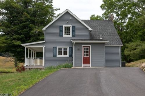 40 Opsal Ln, Wantage, NJ 07461-2616
