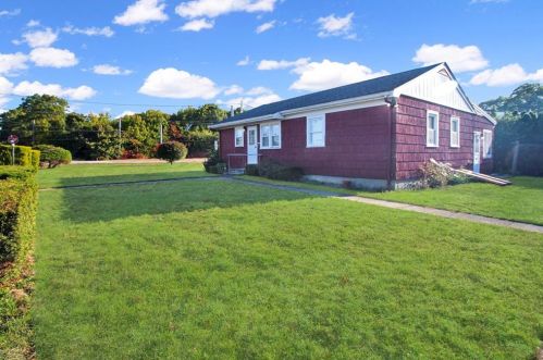 35 Post Rd, Westerly, RI 02891-2641