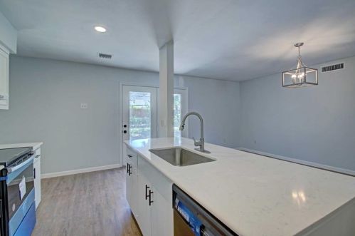 121 Sheffield Dr, Cedar Hill TX 75104-2709 exterior