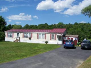 151 Cemetery Rd, Haverhill, NH 03765-5203