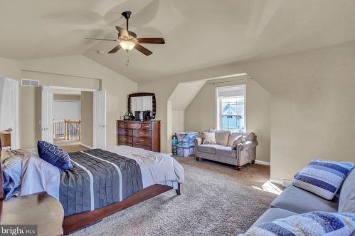 1443 Farm Cross Way, York PA  17408-8537 exterior