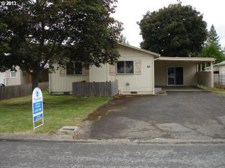 566 Shenandoah St, Roseburg, OR 97471-2565